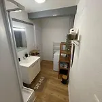 Centre *